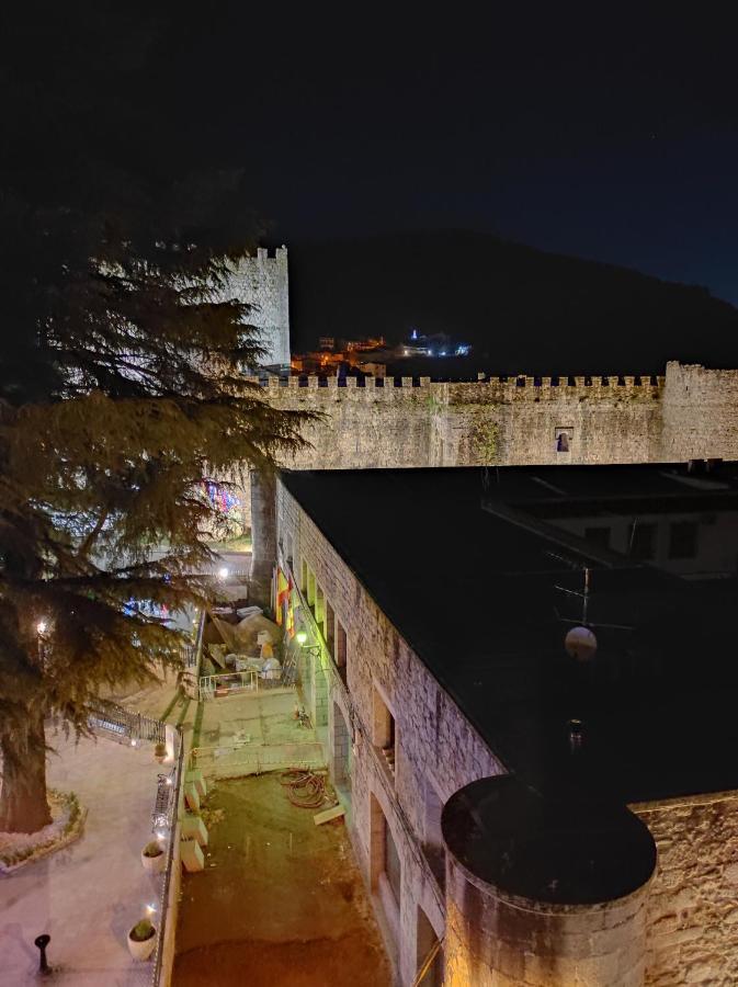 Hostal El Castillo Arenas de San Pedro Esterno foto